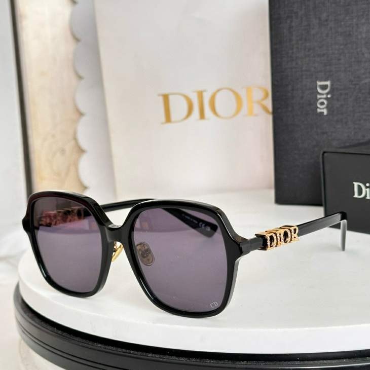 Picture of Dior Sunglasses _SKUfw77709948fw
